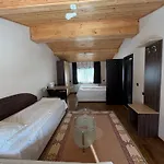 Black Horse Guest house